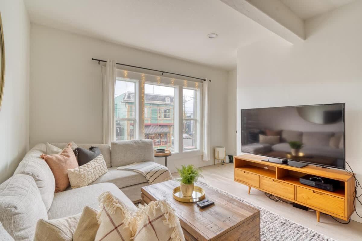 Stay Portland - Perfect Portland Farmhouse Loft - Breweries & Bars Extérieur photo